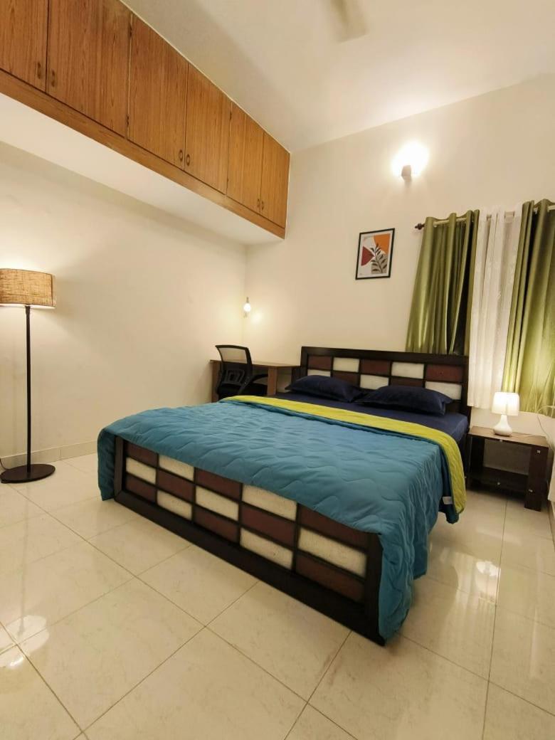 Homestayz Crown Bangalore Eksteriør bilde