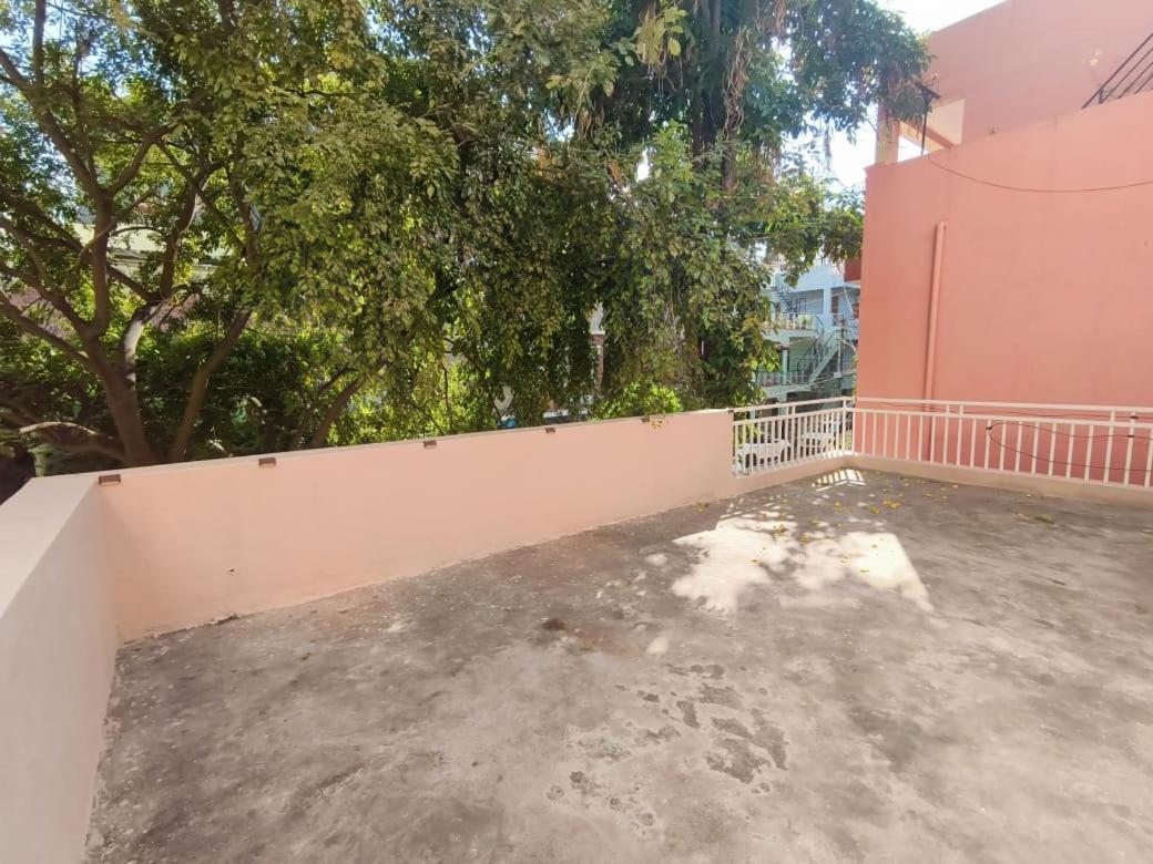 Homestayz Crown Bangalore Rom bilde